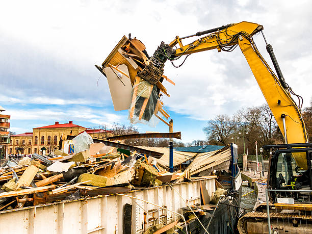 Best Yard Cleanup Services  in Golden Valley, MN